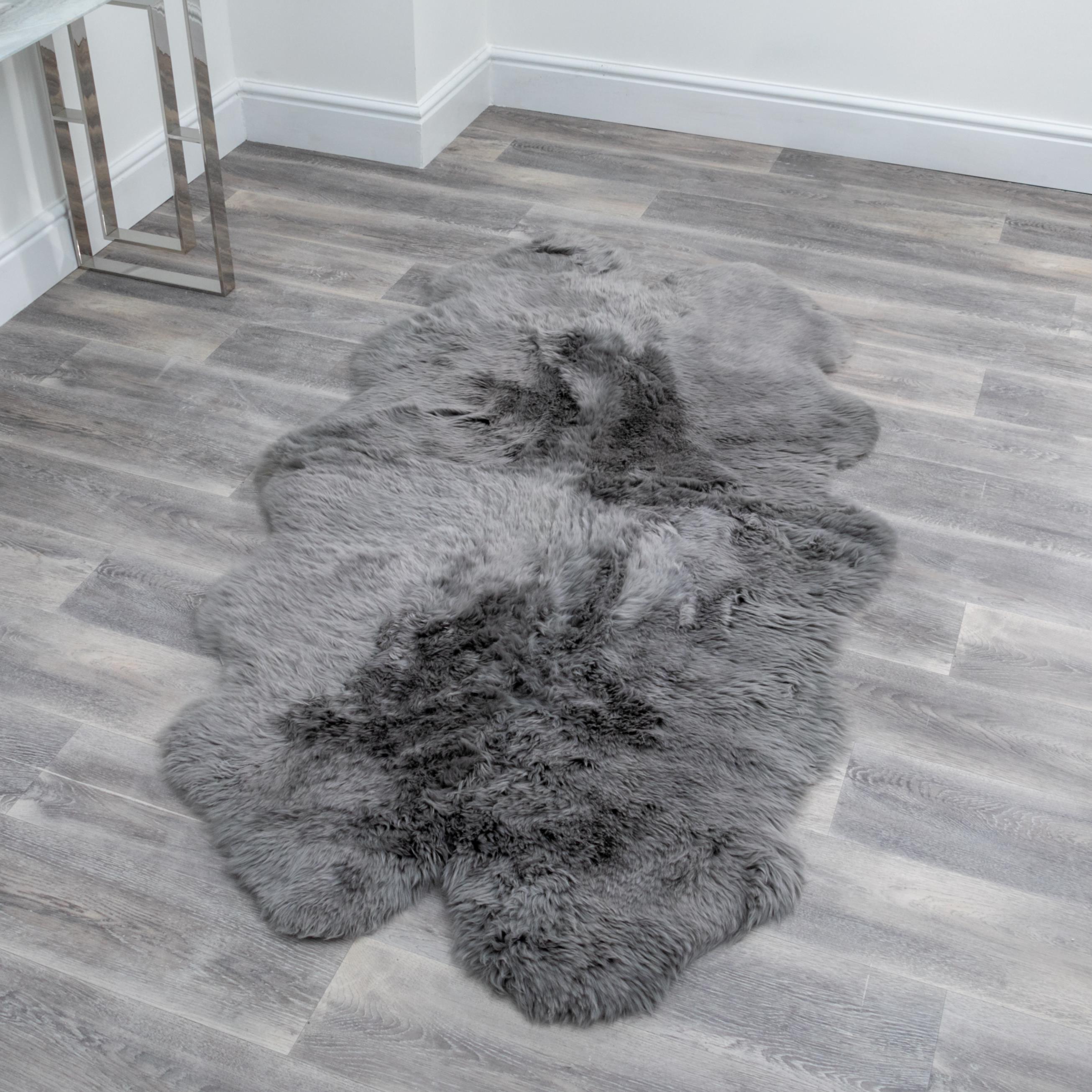 Natural New Zealand Quad Pelt Sheepskin Rug