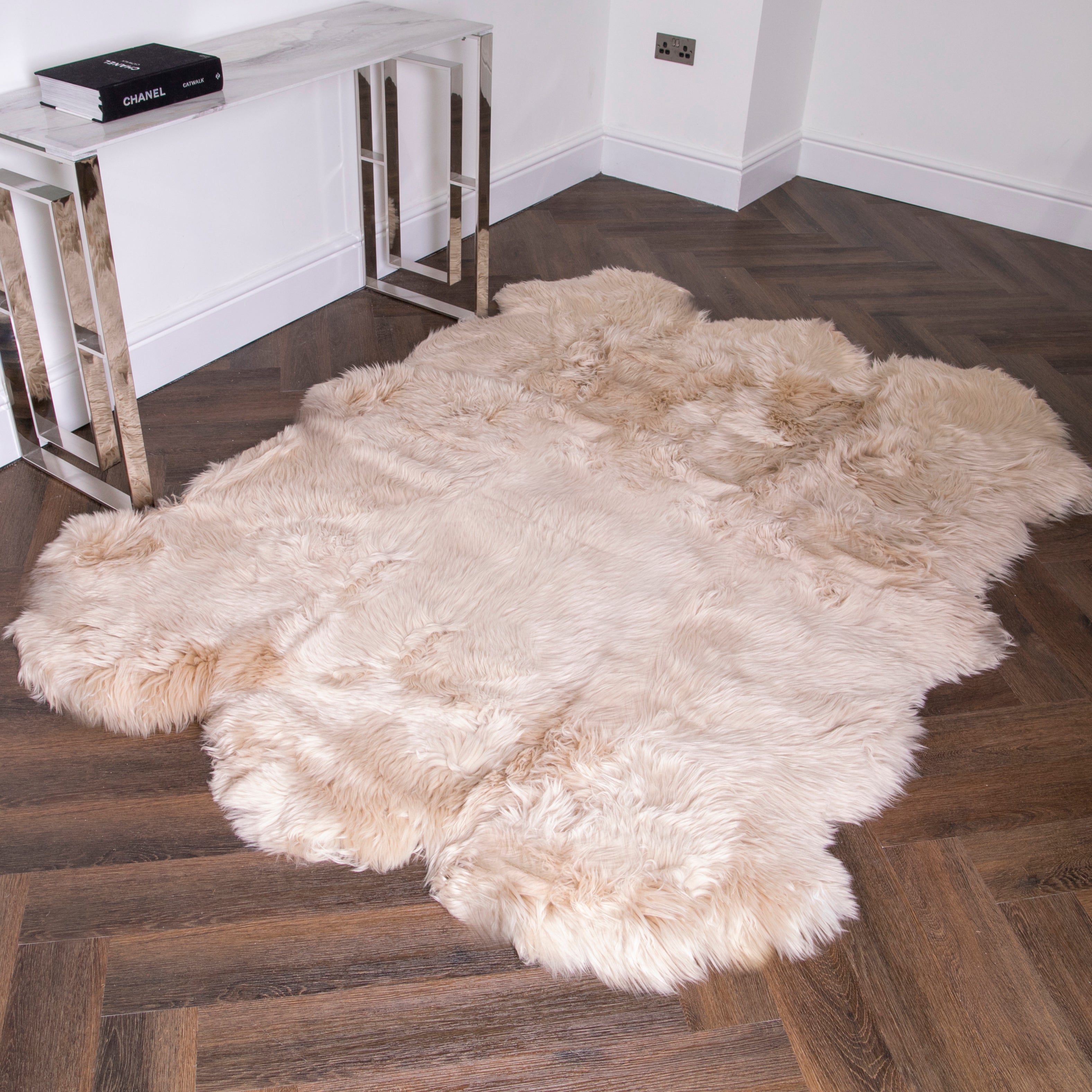 Natural New Zealand Sextuple Pelt Sheepskin Rug